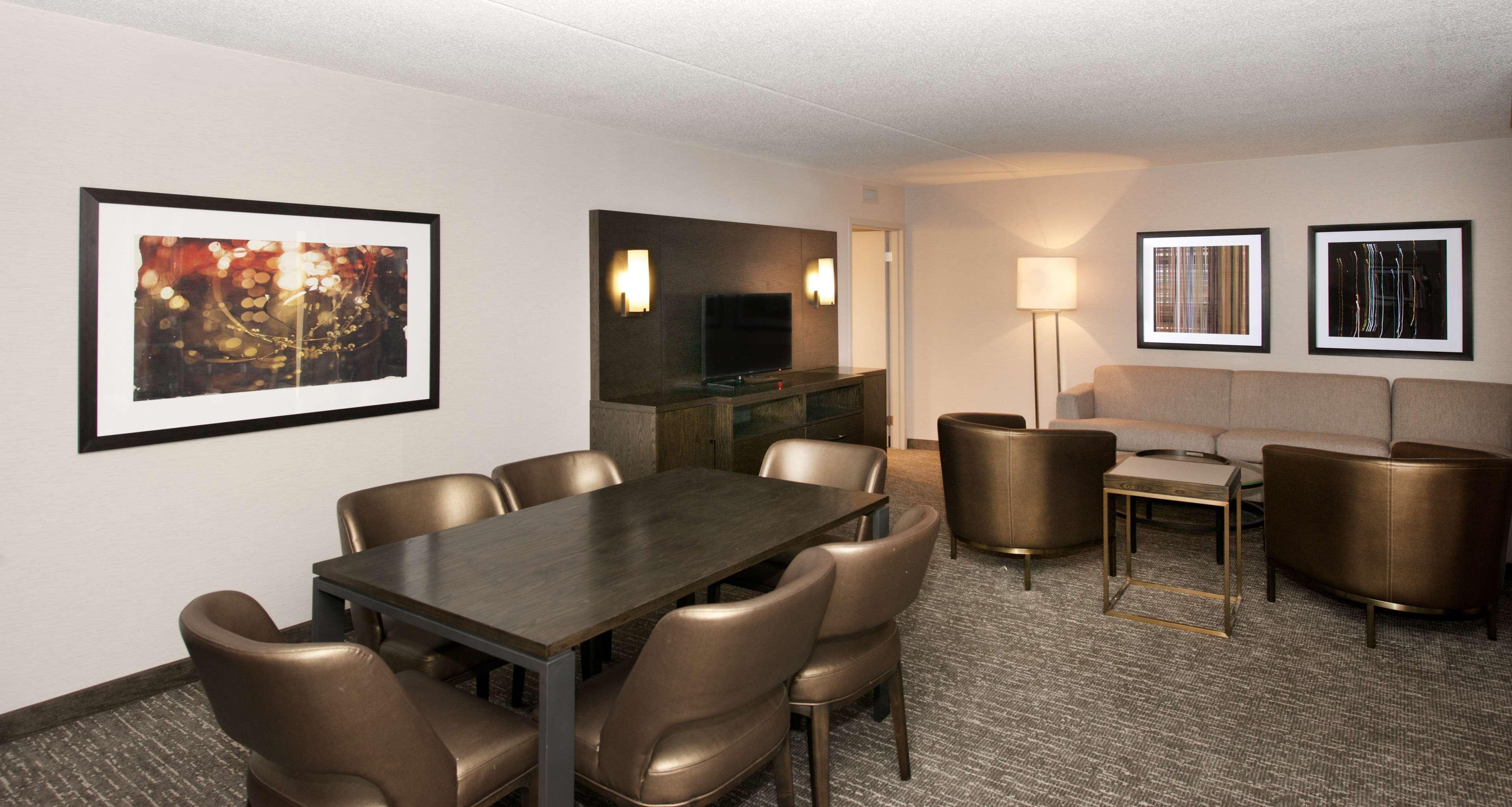 Embassy Suites By Hilton Cincinnati Northeast - Blue Ash Dış mekan fotoğraf